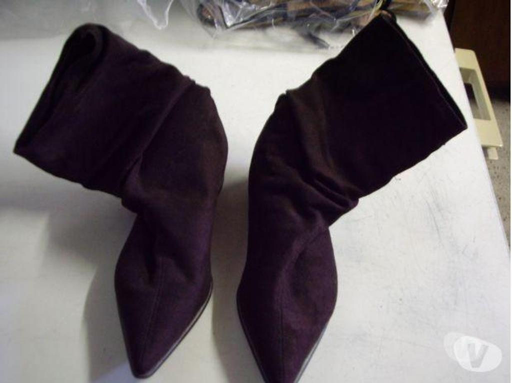 Chaussures Bas-Rhin Bouxwiller - 67330 - Photos Vivastreet Bottines Marron Daim pointure 39 à 7 €