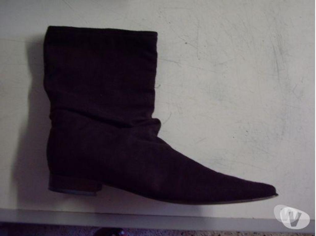 Chaussures Bas-Rhin Bouxwiller - 67330 - Photos Vivastreet Bottines Marron Daim pointure 39 à 7 €