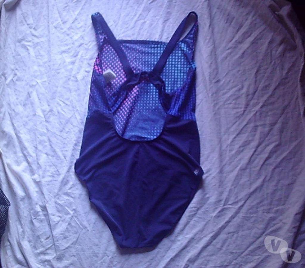 Matériel de sport Bas-Rhin Bouxwiller - 67330 - Photos Vivastreet Maillots de Bain 1 pièce Taille 44 + T44C 
