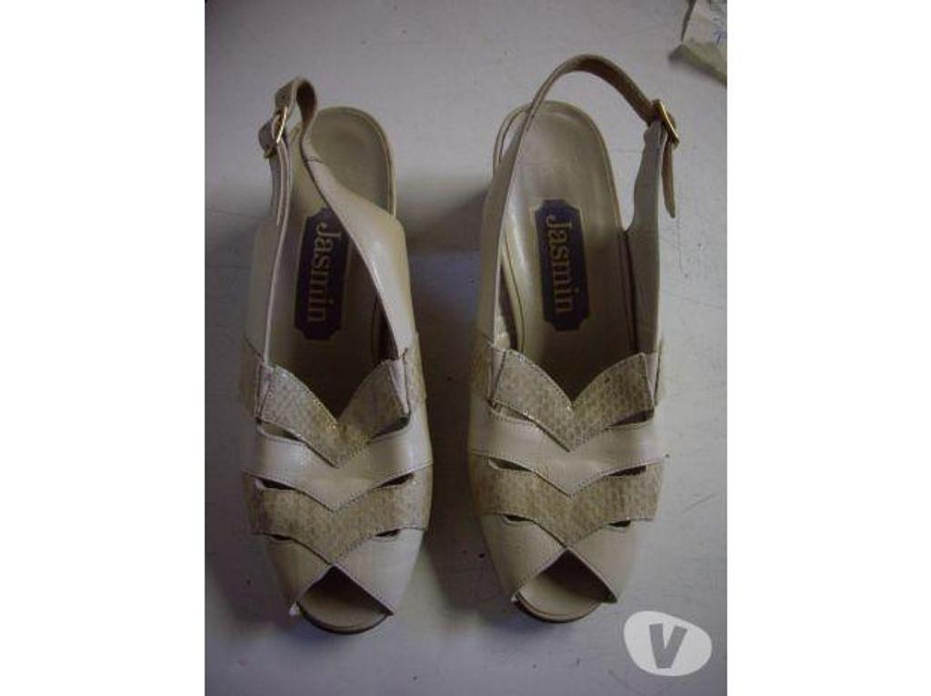 Chaussures Bas-Rhin Bouxwiller - 67330 - Photos Vivastreet Sandales coloris Crème pointure 36