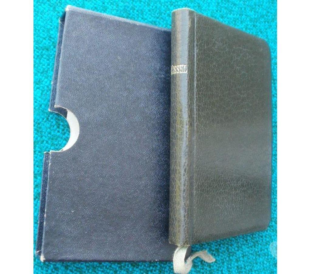 Livres occasion Tarn-et-Garonne Montauban - 82000 - Photos Vivastreet MISSEL du PETIT COMMUNIANT N° 104 et son emboitage