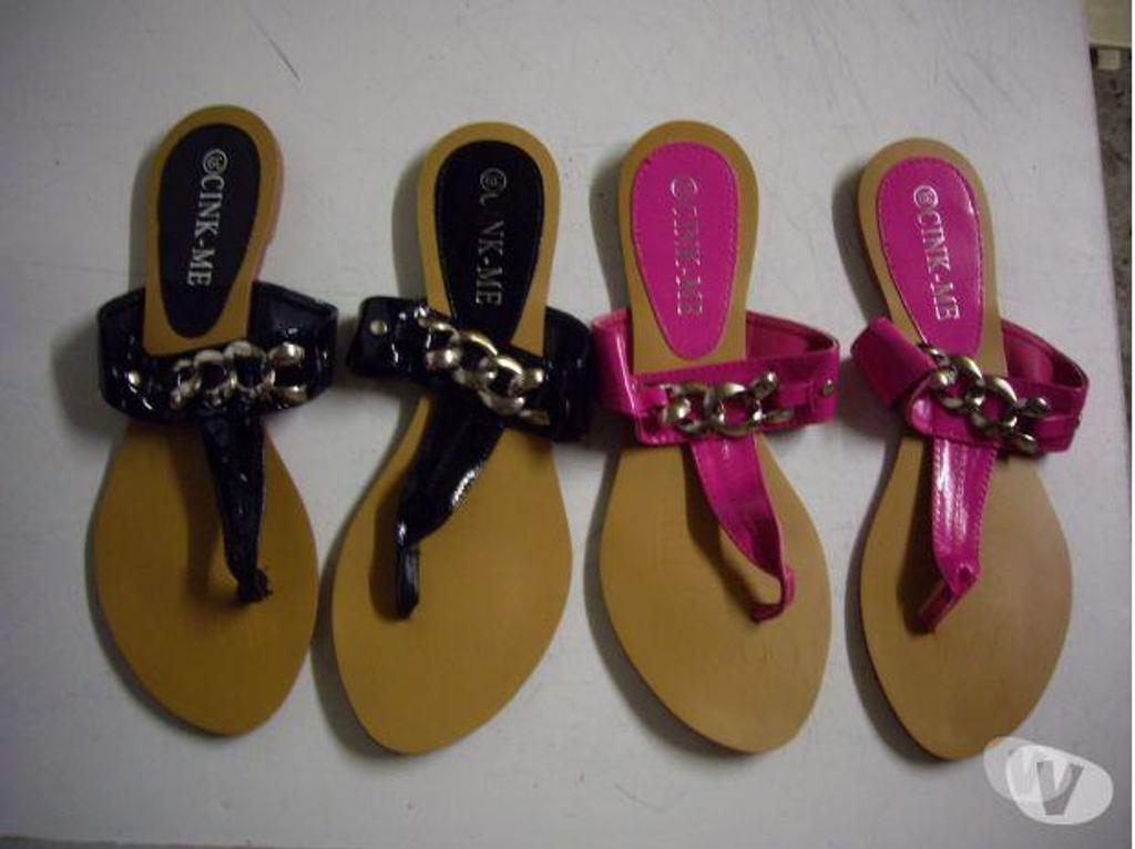 Chaussures Bas-Rhin Bouxwiller - 67330 - Photos Vivastreet Tongs à boucle Noir et Fuchsia pt 39 à 5 €-neuves