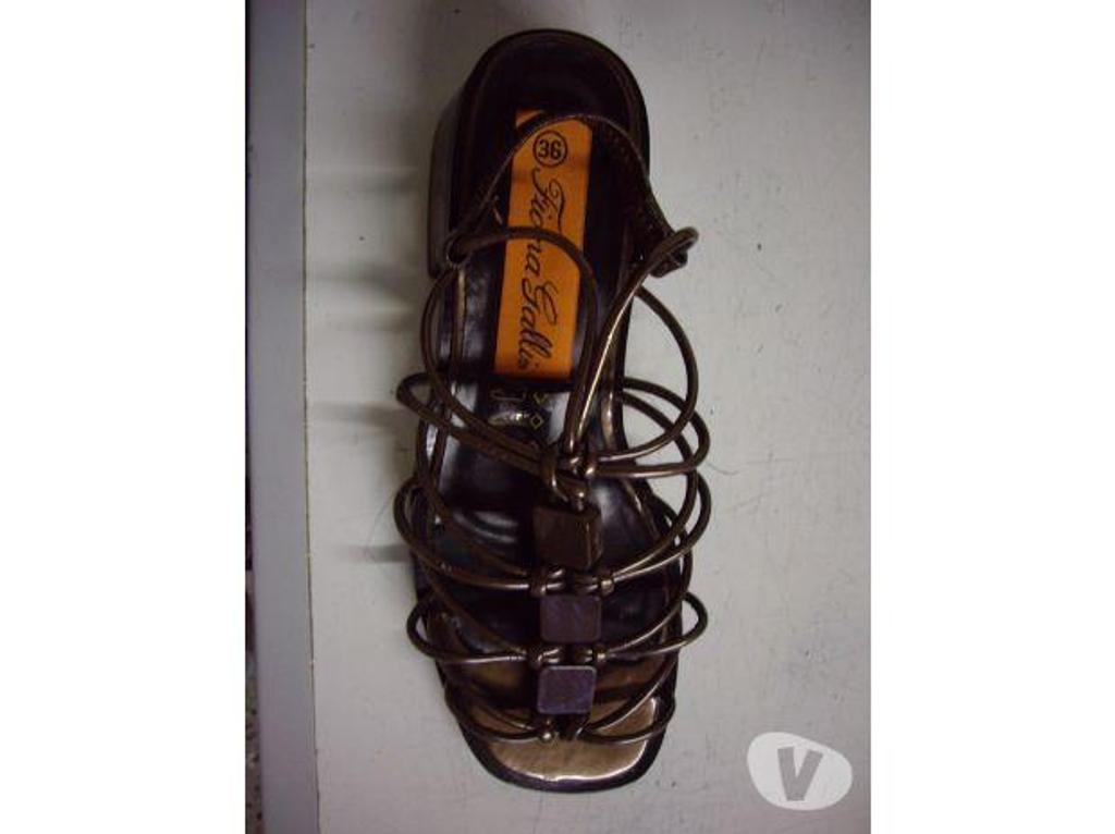 Chaussures Bas-Rhin Bouxwiller - 67330 - Photos Vivastreet Sandales Brun Cuivré pointure 36-neuves