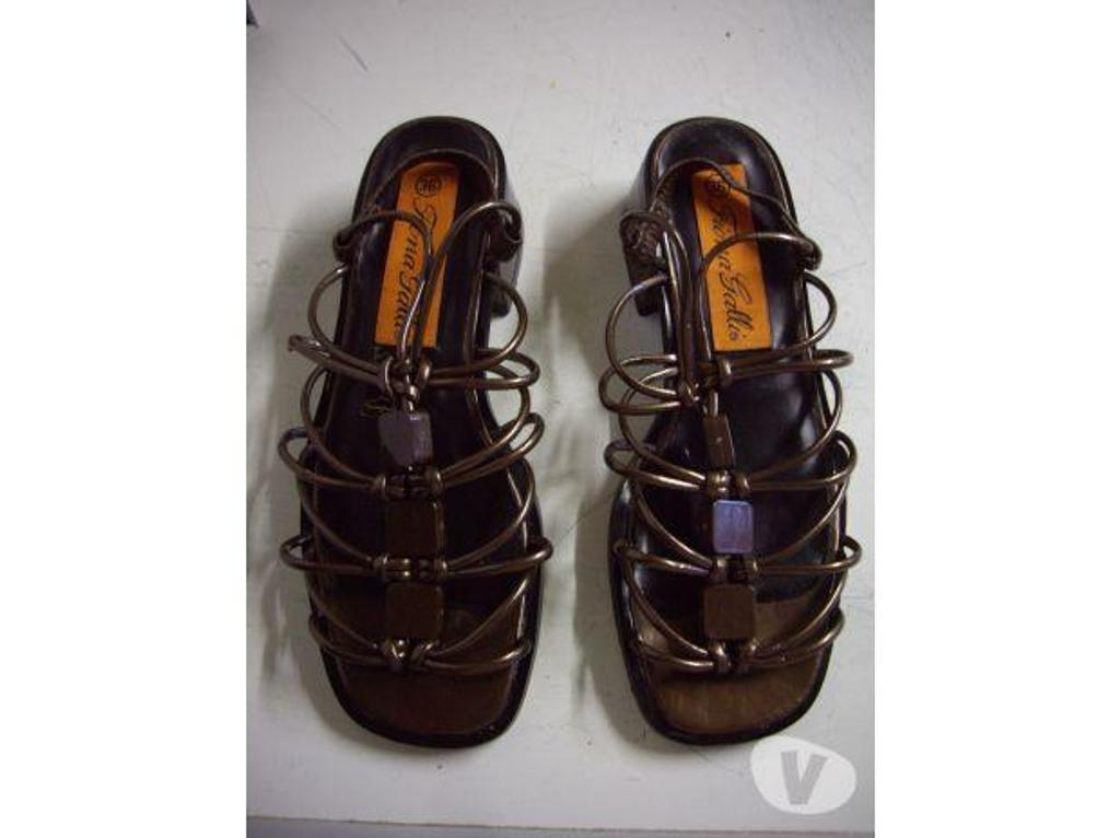 Chaussures Bas-Rhin Bouxwiller - 67330 - Photos Vivastreet Sandales Brun Cuivré pointure 36-neuves