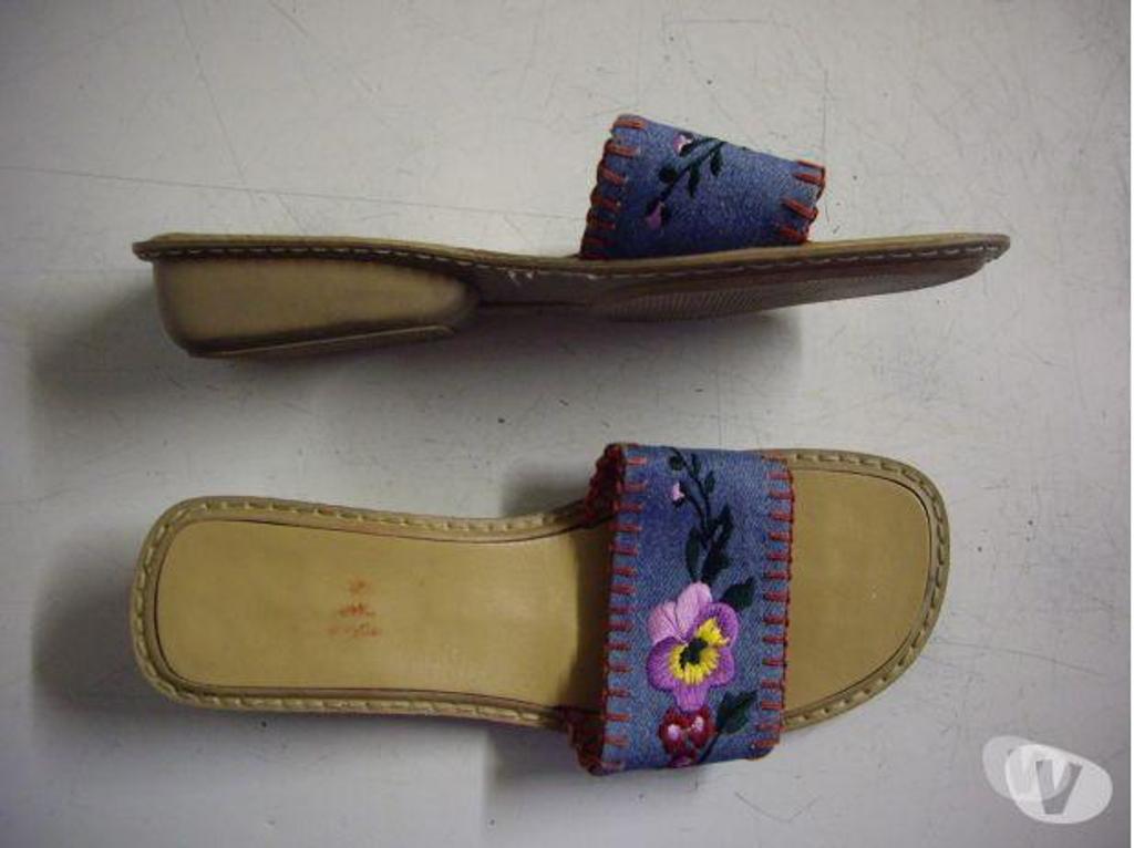 Chaussures Bas-Rhin Bouxwiller - 67330 - Photos Vivastreet Mules Bleu jean à fleurs pointure 39 