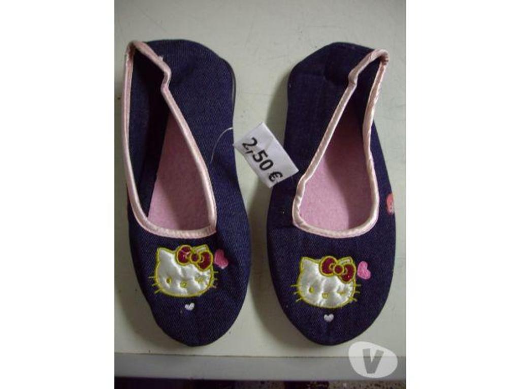 Chaussures Bas-Rhin Bouxwiller - 67330 - Photos Vivastreet Ballerines Marine motif Hello Kitty pt 37 à 2,50 €