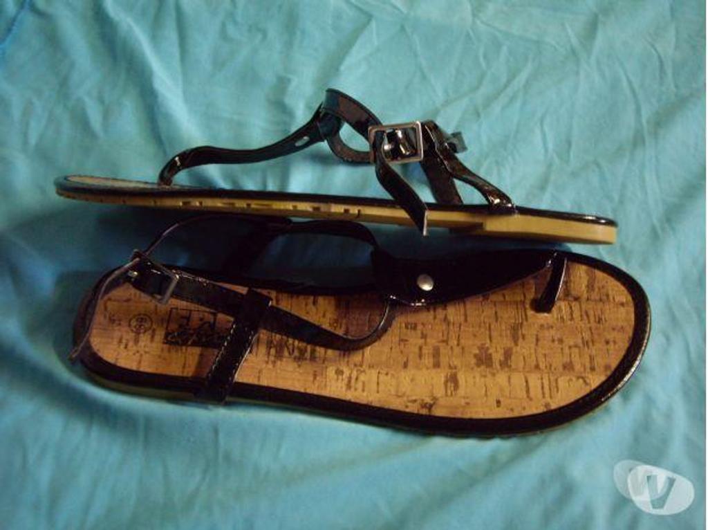 Chaussures Bas-Rhin Bouxwiller - 67330 - Photos Vivastreet Entredoigts Noir pointure 39-neuves- à 5 €