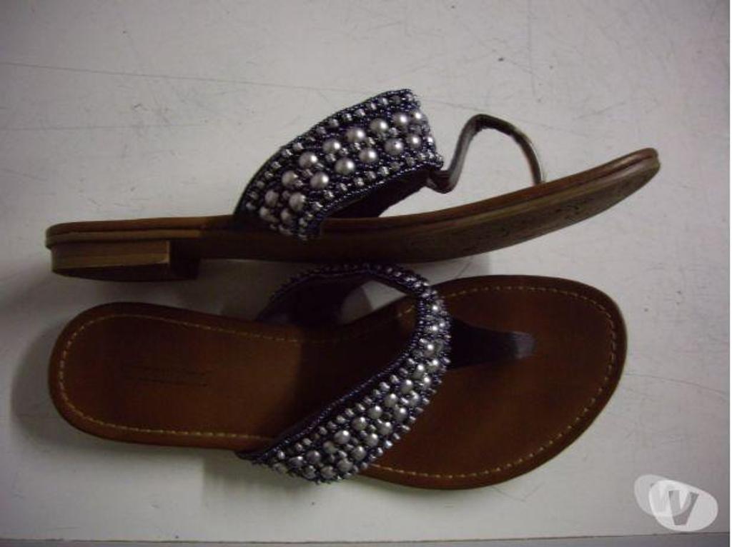 Chaussures Bas-Rhin Bouxwiller - 67330 - Photos Vivastreet Entredoigts Gris-Bleu perlés pt 40 -neufs- à 7 €