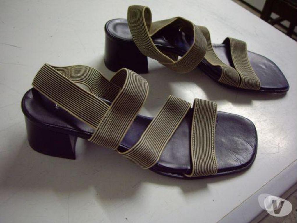 Chaussures Bas-Rhin Bouxwiller - 67330 - Photos Vivastreet Sandales à talons Brun Rayé pointure 37 à 4 €