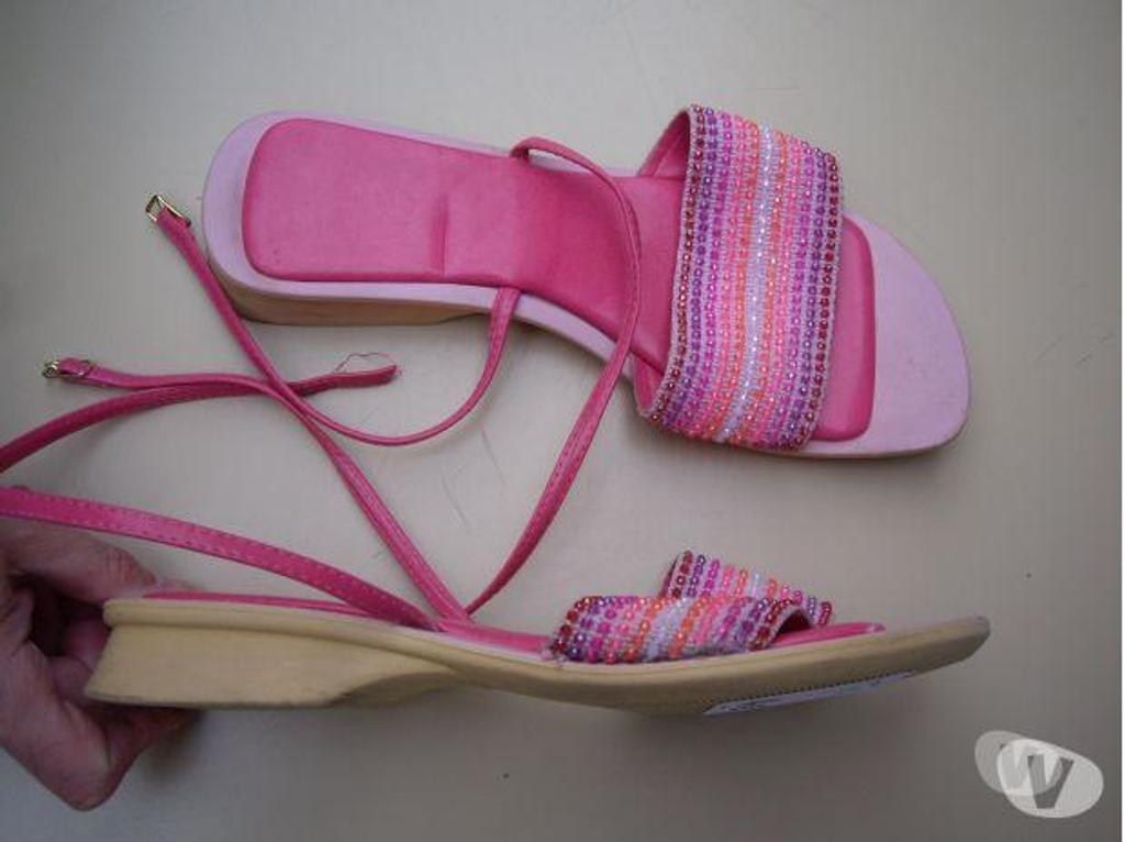 Chaussures Bas-Rhin Bouxwiller - 67330 - Photos Vivastreet Nu-pieds perlés Rose pt 40