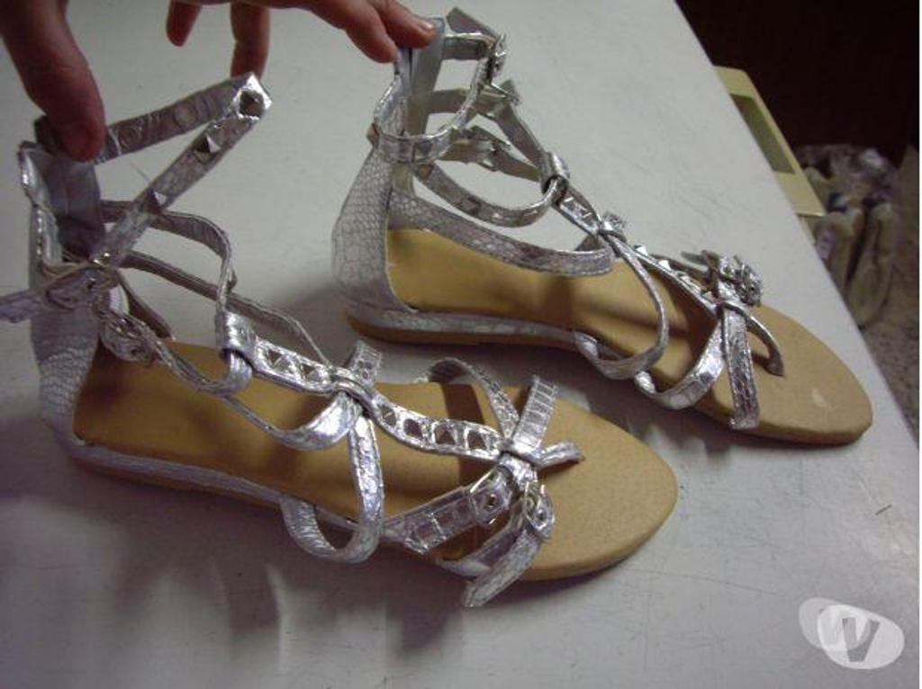 Chaussures Bas-Rhin Bouxwiller - 67330 - Photos Vivastreet Entredoigts spartiates Argentés pt 37-neuves