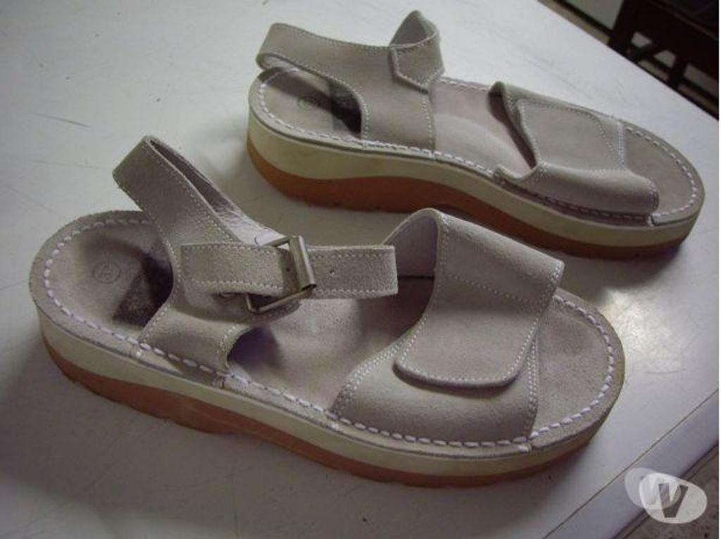 Chaussures Bas-Rhin Bouxwiller - 67330 - Photos Vivastreet Sandales Beige Crème pt 37-38 New Lander-neuves