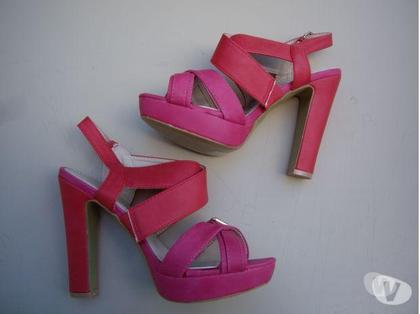 Chaussures et bottes occasion Bouxwiller Bas-Rhin - Photos Vivastreet Escarpins Fuchsia-Rouge à talons pt 38-neuves-12 €