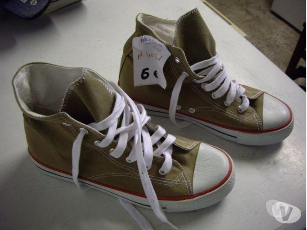 Chaussures Bas-Rhin Bouxwiller - 67330 - Photos Vivastreet Baskets hautes en toile Brun pt 40-41-neuves- 6 €