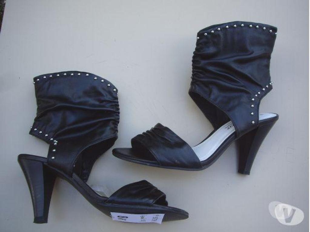 Chaussures Bas-Rhin Bouxwiller - 67330 - Photos Vivastreet Sandales Noires à clous à talons pt 38-39