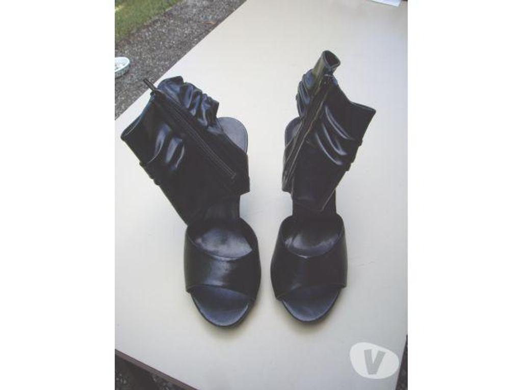 Chaussures Bas-Rhin Bouxwiller - 67330 - Photos Vivastreet Sandales noir vernis à talons pointure 38 