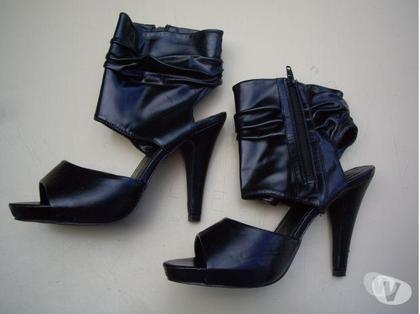 Chaussures occasion Bouxwiller Bas-Rhin - Photos Vivastreet Sandales noir vernis à talons pointure 38