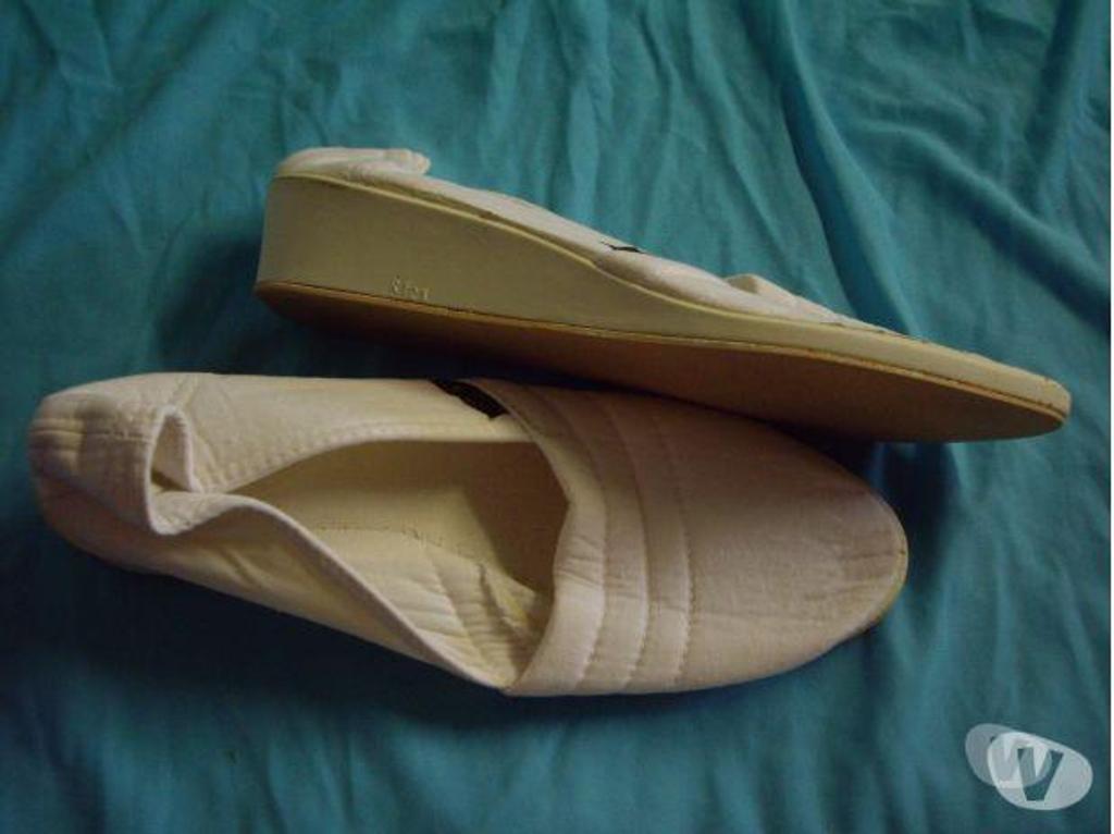 Chaussures Bas-Rhin Bouxwiller - 67330 - Photos Vivastreet Sans-Gêne Blanc pointure 39-neufs-