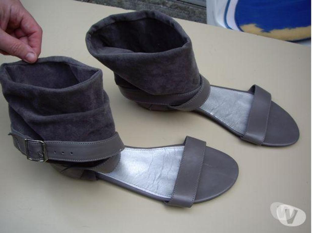Chaussures Bas-Rhin Bouxwiller - 67330 - Photos Vivastreet Sandales montantes Gris à boucle croisée pt 39 