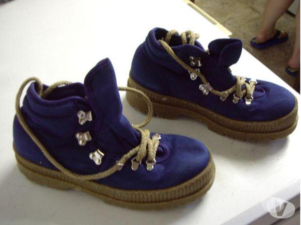 Chaussures Bas-Rhin Bouxwiller - 67330 - Photos Vivastreet Breny coloris Marine pointure 40 à 5 €