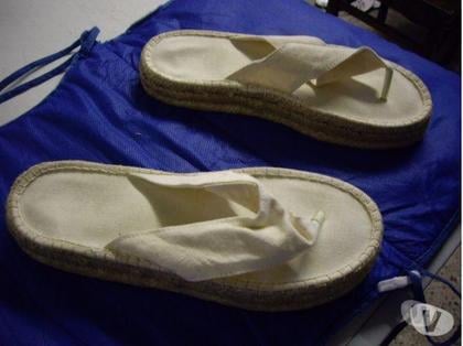 Chaussures et bottes occasion Bouxwiller Bas-Rhin - Photos Vivastreet Espadrilles-tongs Beige à semelle épaisse pt 41