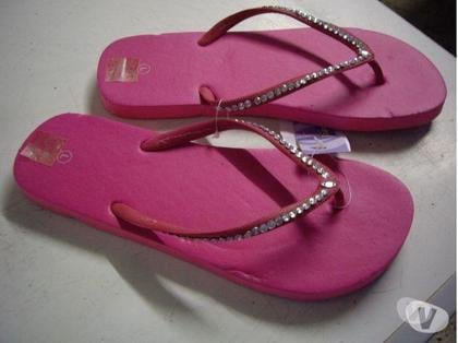 Chaussures Bouxwiller Bas-Rhin - Photos Vivastreet Tongs coloris Fuchsia perlé pt 41-42-neuves-2,50 €