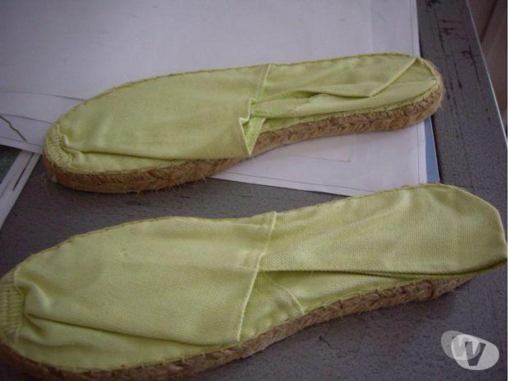 Chaussures Bas-Rhin Bouxwiller - 67330 - Photos Vivastreet Espadrilles coloris Jaune pt 37 -neuves- à 3,50 €