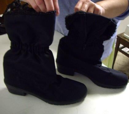 Chaussures et bottes occasion Bouxwiller Bas-Rhin - Photos Vivastreet Bottes Noir à tirettes fourrées pt 41-neuves