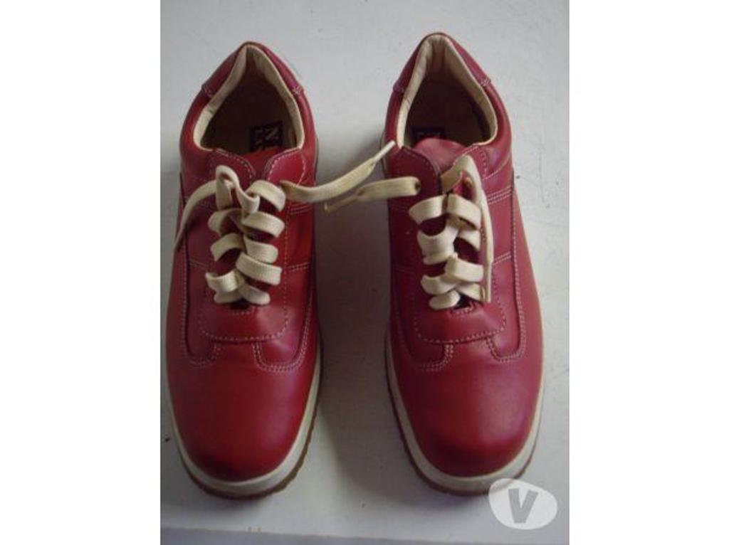 Chaussures Bas-Rhin Bouxwiller - 67330 - Photos Vivastreet Sneakers Bordeaux pointure 39 - neufs