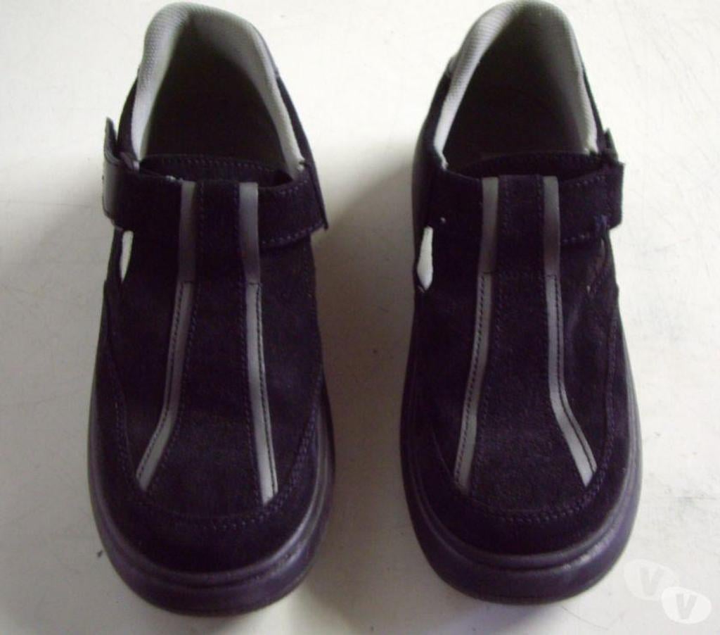Chaussures Bas-Rhin Bouxwiller - 67330 - Photos Vivastreet Derbys Noir à scratch pointure 39