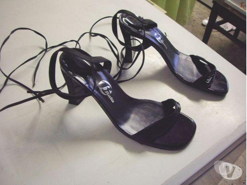 Chaussures Bas-Rhin Bouxwiller - 67330 - Photos Vivastreet Sandales à talons et lacets noir pt 41
