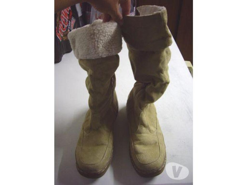 Chaussures Bas-Rhin Bouxwiller - 67330 - Photos Vivastreet Bottes montantes Beige fourrées pt 41 