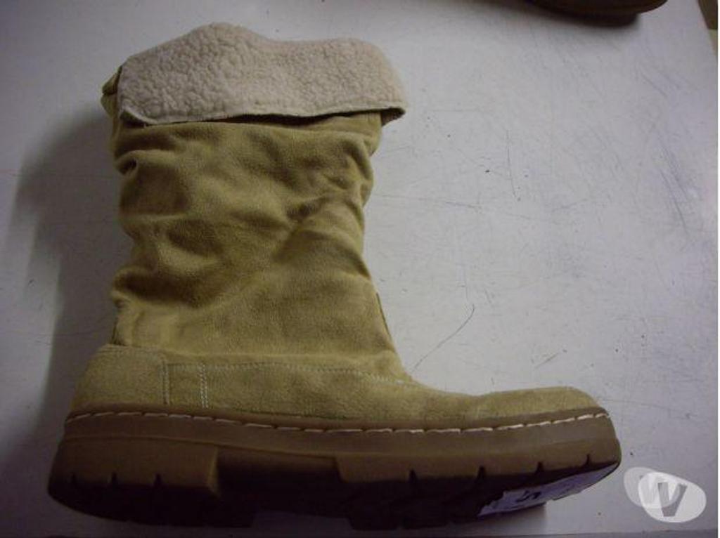 Chaussures Bas-Rhin Bouxwiller - 67330 - Photos Vivastreet Bottes montantes Beige fourrées pt 41 