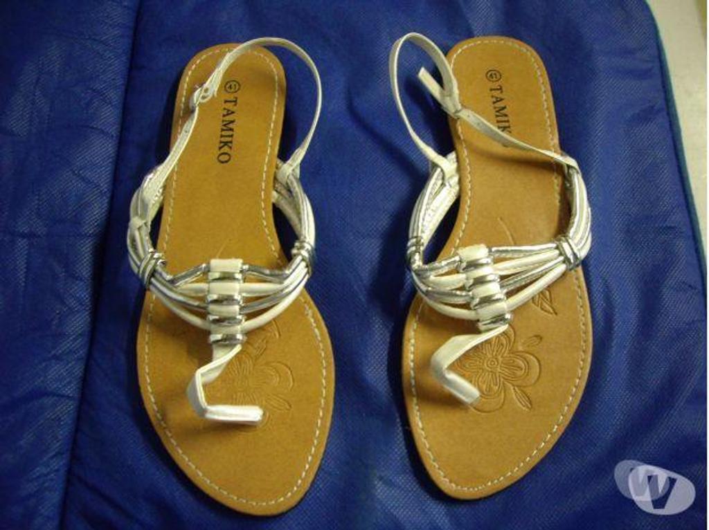 Chaussures Bas-Rhin Bouxwiller - 67330 - Photos Vivastreet Paires de Sandales-Entredoigts pt 41-neuves