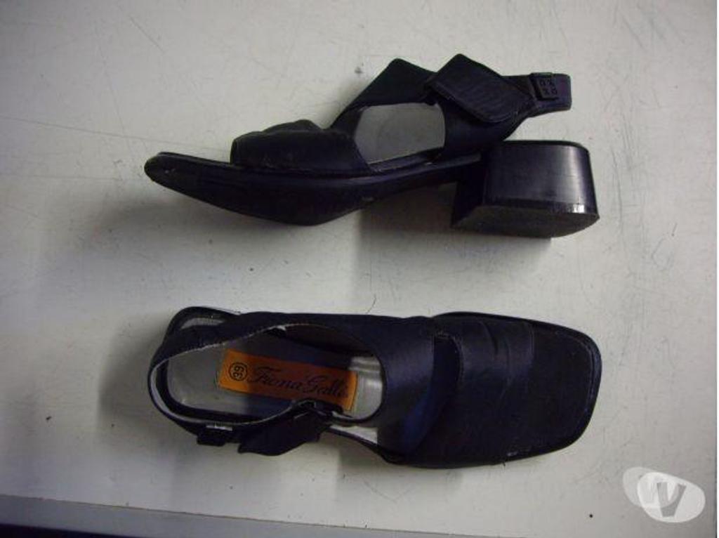 Chaussures Bas-Rhin Bouxwiller - 67330 - Photos Vivastreet Sandales Noir à petit talon et scratch pt 39