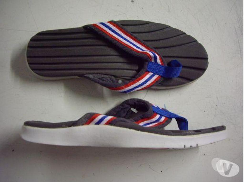 Chaussures Bas-Rhin Bouxwiller - 67330 - Photos Vivastreet Tongs Gris bariolé à semelle épaisse pt 41 à 4,50 €