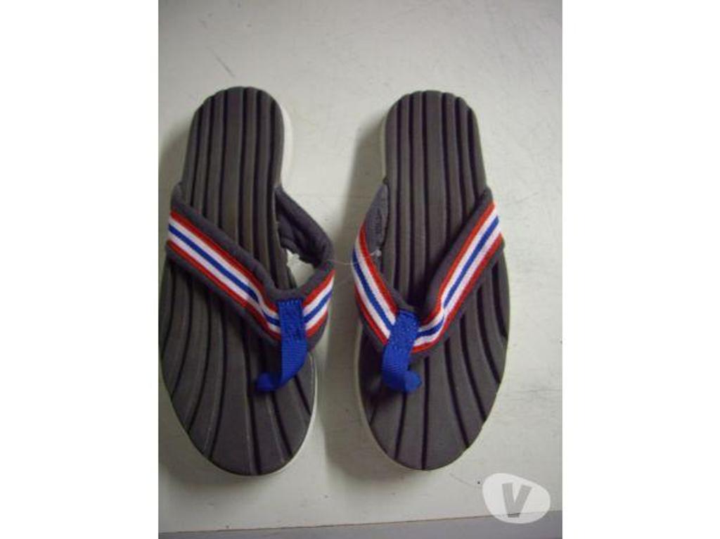 Chaussures Bas-Rhin Bouxwiller - 67330 - Photos Vivastreet Tongs Gris bariolé à semelle épaisse pt 41 à 4,50 €