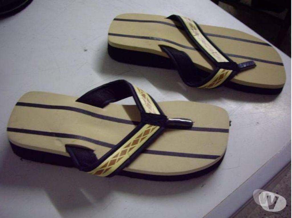Chaussures Bas-Rhin Bouxwiller - 67330 - Photos Vivastreet Paires de Tongs Mixte (Homme et Femme) pt 39 à 2,50 €