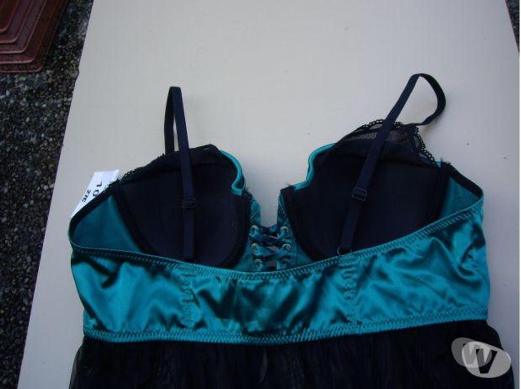 Vêtements occasion Bas-Rhin Bouxwiller - 67330 - Photos Vivastreet Combinette à bustier 95B coloris Emeraude - neuve