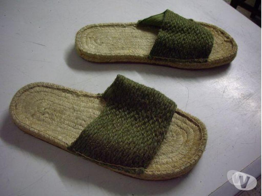 Chaussures Bas-Rhin Bouxwiller - 67330 - Photos Vivastreet Paires d'Espadrilles pointure 38 à 2 €