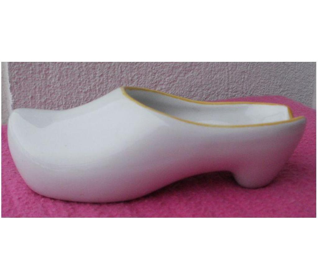 Collection Tarn-et-Garonne Montauban - 82000 - Photos Vivastreet Chaussure, sabot miniature en porcelaine