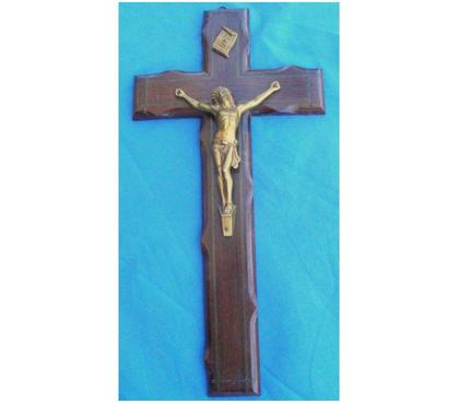 Collection Montauban Tarn-et-Garonne - Photos Vivastreet CRUCIFIX ancien bois et Christ en laiton 35 cm