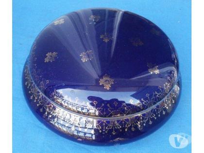 Ameublement & art de la table Montauban Tarn-et-Garonne - Photos Vivastreet BONBONNIERE porcelaine d'art LIMOGES, bleue et dor