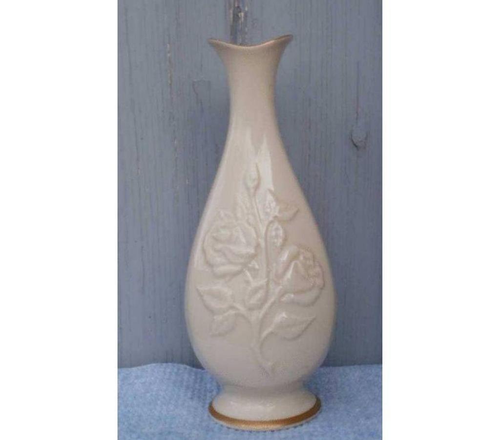 Décoration - art Tarn-et-Garonne Montauban - 82000 - Photos Vivastreet VASE porcelaine LENOX, made in USA