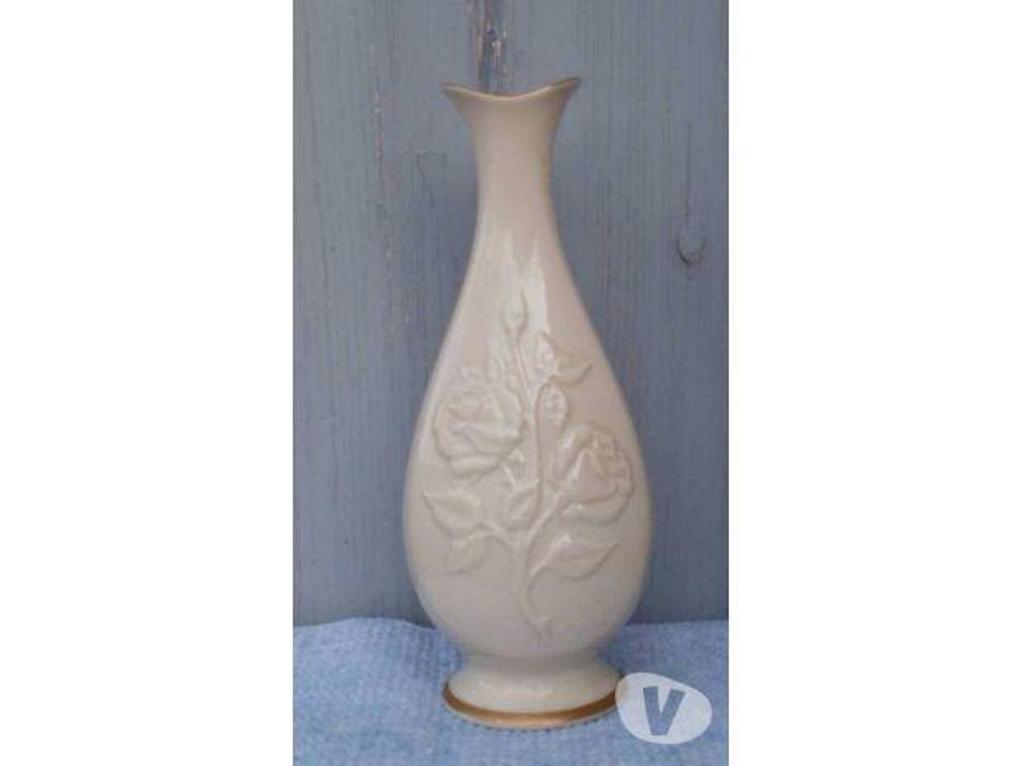 Décoration - art Tarn-et-Garonne Montauban - 82000 - Photos Vivastreet VASE porcelaine LENOX, made in USA