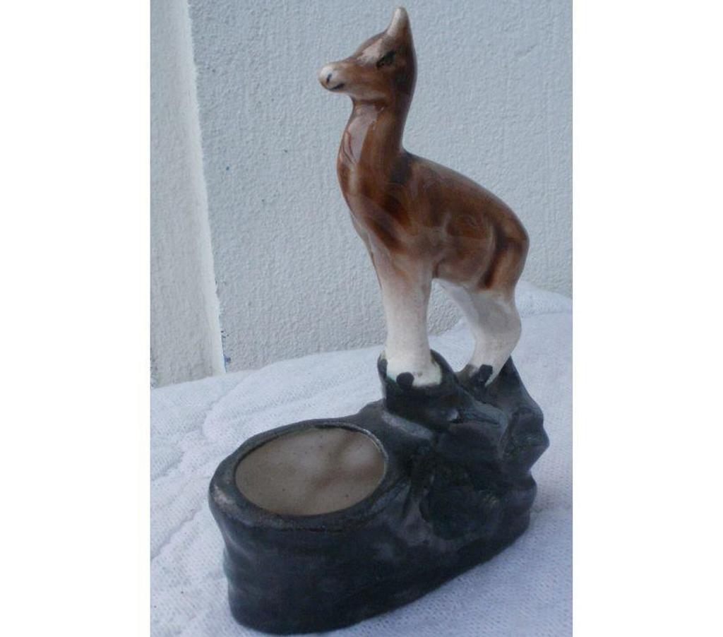 Décoration - art Tarn-et-Garonne Montauban - 82000 - Photos Vivastreet CHAMOIS en porcelaine et petit pot VINTAGE