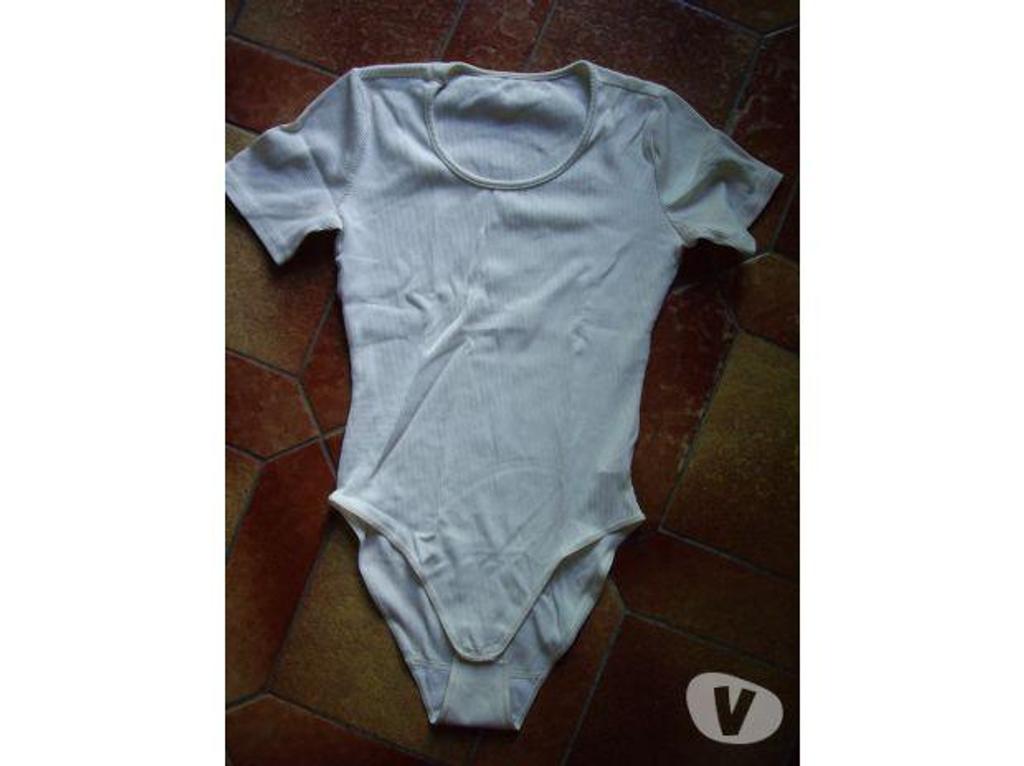 Vêtements occasion Bas-Rhin Bouxwiller - 67330 - Photos Vivastreet Body manches courtes Taille 36 à 1,50 €