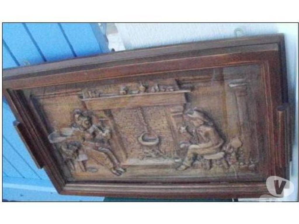 Ameublement & art de la table Tarn-et-Garonne Montauban - 82000 - Photos Vivastreet PLATEAU de service, BOIS SCULPTE,peut s'acccrocher