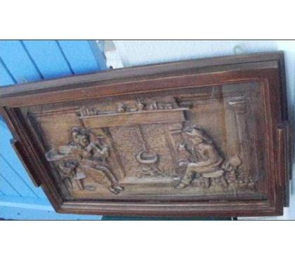Ameublement & art de la table Montauban Tarn-et-Garonne - Photos Vivastreet PLATEAU de service, BOIS SCULPTE,peut s'acccrocher