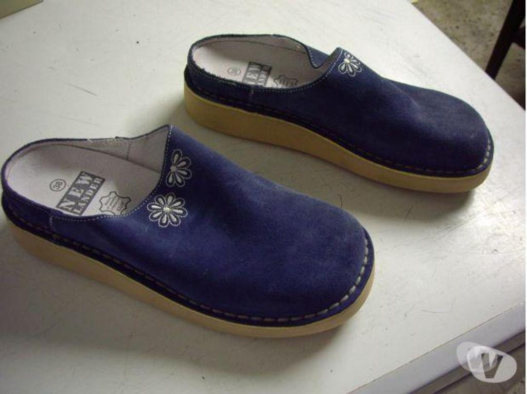 Chaussures Bas-Rhin Bouxwiller - 67330 - Photos Vivastreet Mules en Bleu Daim à fleurs New Lander pt 38 à 6 €